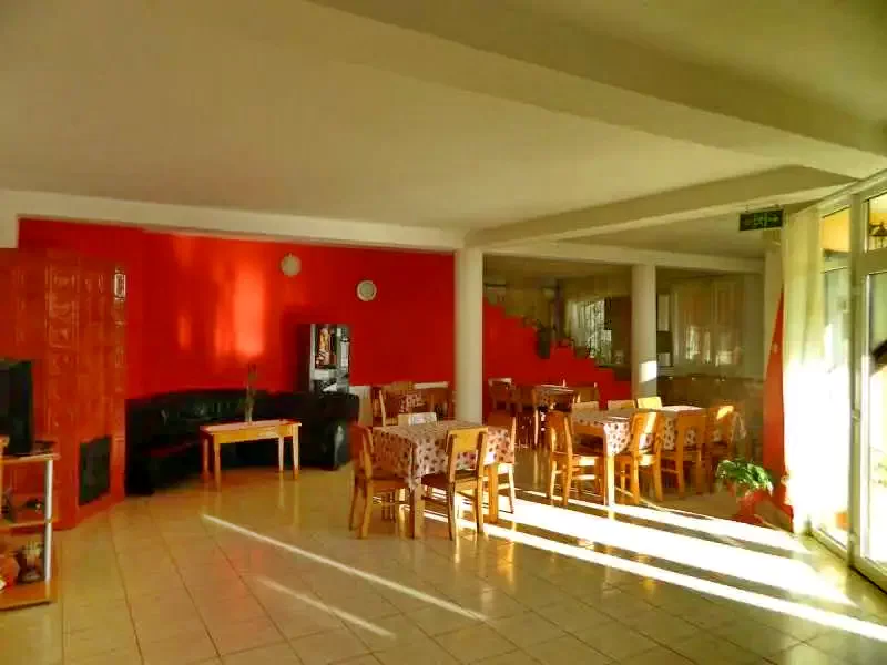 Ocna Șugatag Cazare | Motel (K1007-17) Imaginea poate fi supusă drepturilor de autor. Se recomandă contactarea titularului drepturilor.