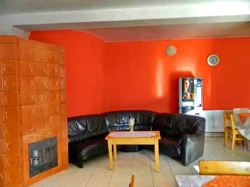 Ocna Șugatag Cazare | Motel (K1007-18) Imaginea poate fi supusă drepturilor de autor. Se recomandă contactarea titularului drepturilor.