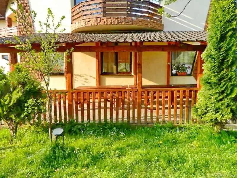 Ocna Șugatag Cazare | Motel (K1007-33) Imaginea poate fi supusă drepturilor de autor. Se recomandă contactarea titularului drepturilor.