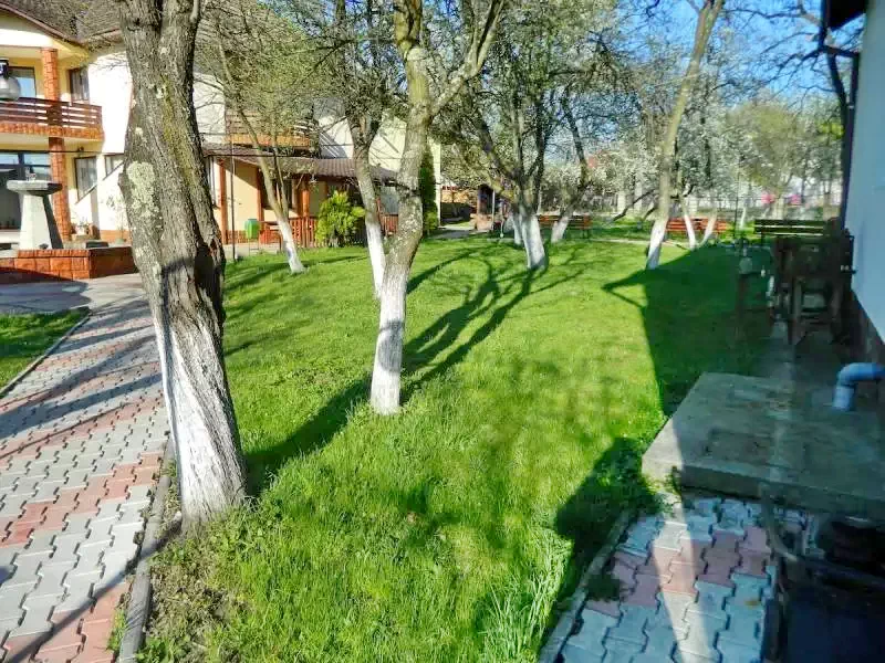 Ocna Șugatag Cazare | Motel (K1008-28) Imaginea poate fi supusă drepturilor de autor. Se recomandă contactarea titularului drepturilor.