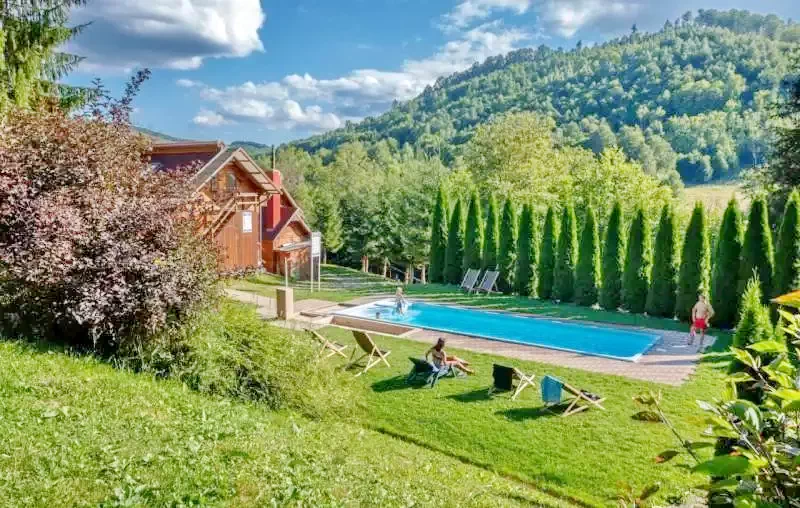 Băile Bálványos Cazare | Motel (K0065-38) Imaginea poate fi supusă drepturilor de autor. Se recomandă contactarea titularului drepturilor.