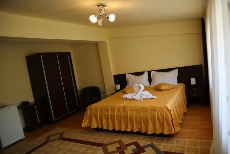 Lacu Sărat Cazare | Hotel*** (K1439-26) Imaginea poate fi supusă drepturilor de autor. Se recomandă contactarea titularului drepturilor.