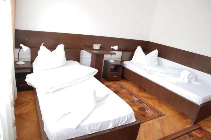  Szállás | Hotel*** (K1439-36) A kép szerzői jogvédelem alatt állhat. Javasolt a kapcsolatfelvétel a jog tulajdonossal.