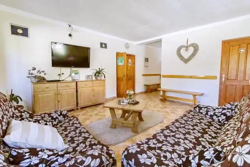 Harghita-Băi Cazare | Motel (K1217-6) Imaginea poate fi supusă drepturilor de autor. Se recomandă contactarea titularului drepturilor.