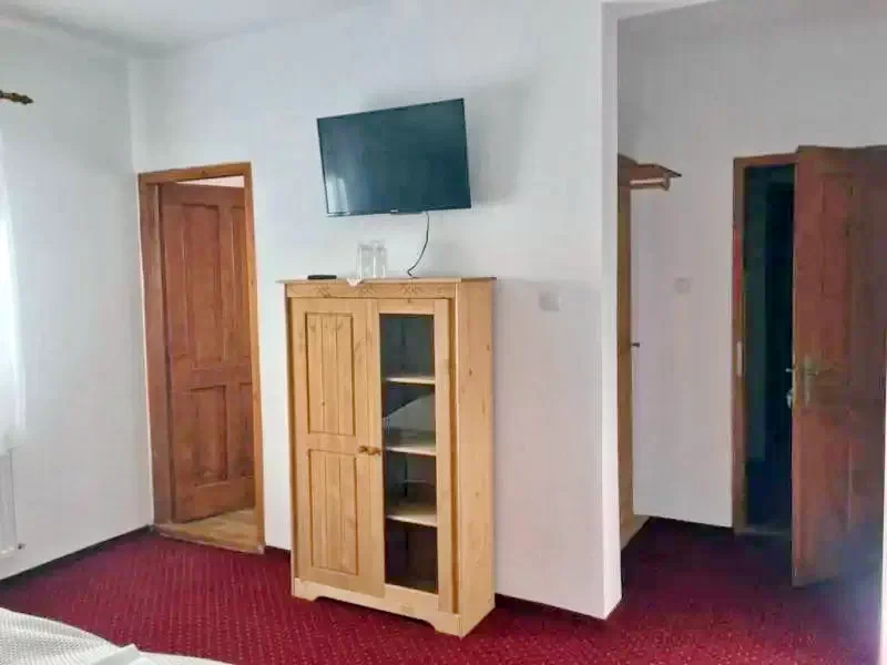 Hargitafürdő Szállás | Motel (K1217-23) A kép szerzői jogvédelem alatt állhat. Javasolt a kapcsolatfelvétel a jog tulajdonossal.