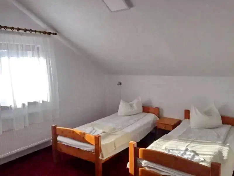 Hargitafürdő Szállás | Motel (K1217-24) A kép szerzői jogvédelem alatt állhat. Javasolt a kapcsolatfelvétel a jog tulajdonossal.