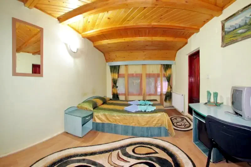 Băile Bálványos Cazare | Motel (K0410-14) Imaginea poate fi supusă drepturilor de autor. Se recomandă contactarea titularului drepturilor.