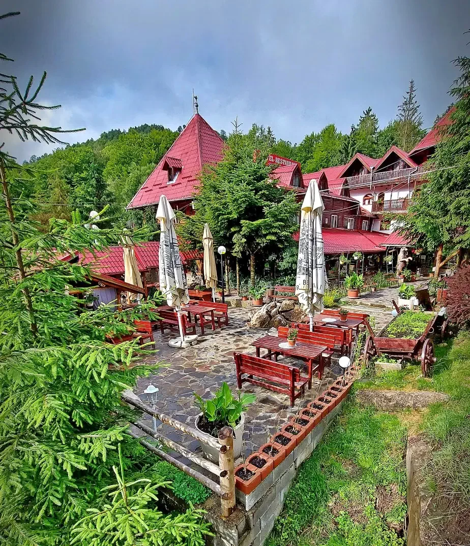 Băile Bálványos Cazare | Motel (K0410-31) Imaginea poate fi supusă drepturilor de autor. Se recomandă contactarea titularului drepturilor.