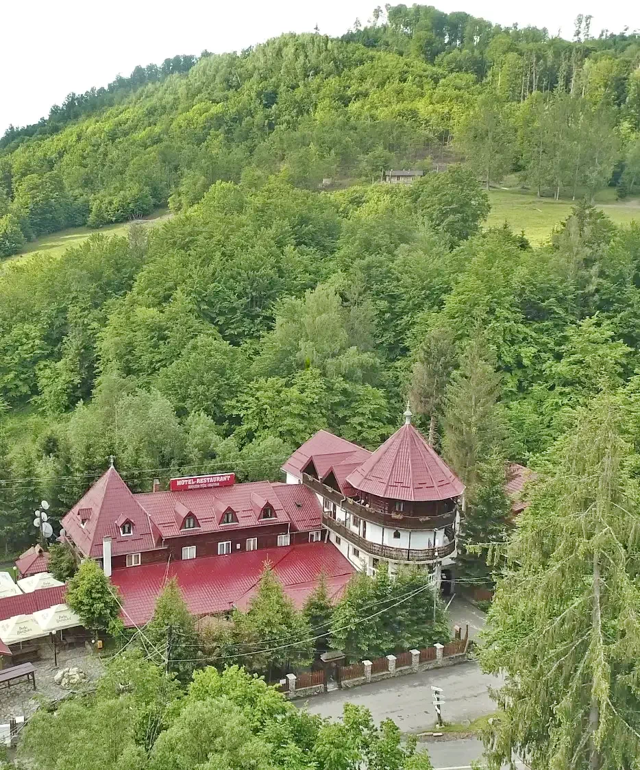 Băile Bálványos Cazare | Motel (K0410-35) Imaginea poate fi supusă drepturilor de autor. Se recomandă contactarea titularului drepturilor.