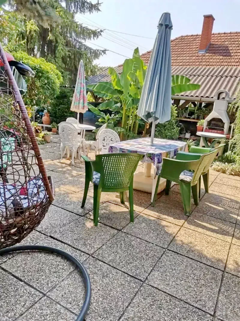 Jula Cazare | Sat de vacanță (K0013-3) Imaginea poate fi supusă drepturilor de autor. Se recomandă contactarea titularului drepturilor.