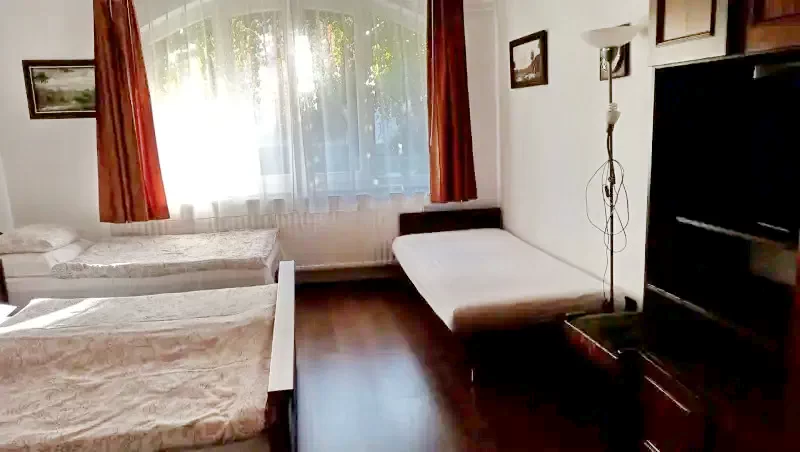 Gyula Szállás | Üdülőfalu (K0013-21) A kép szerzői jogvédelem alatt állhat. Javasolt a kapcsolatfelvétel a jog tulajdonossal.