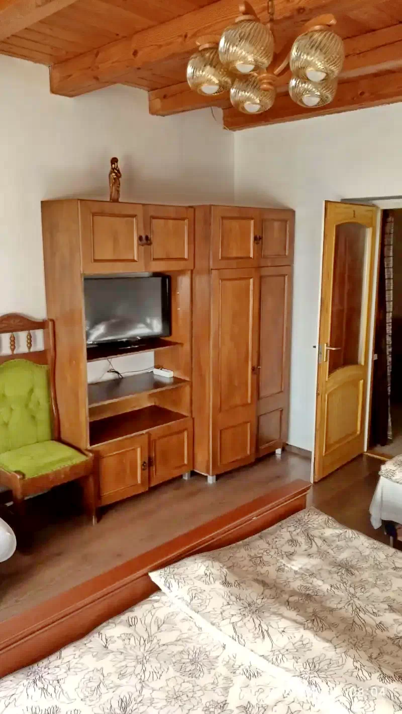 Jula Cazare | Sat de vacanță (K0013-22) Imaginea poate fi supusă drepturilor de autor. Se recomandă contactarea titularului drepturilor.