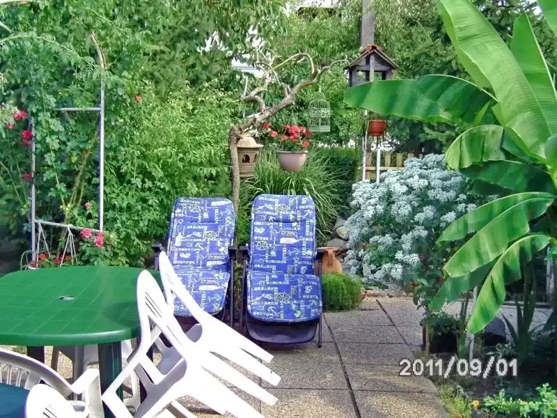 Jula Cazare | Sat de vacanță (K0013-26) Imaginea poate fi supusă drepturilor de autor. Se recomandă contactarea titularului drepturilor.