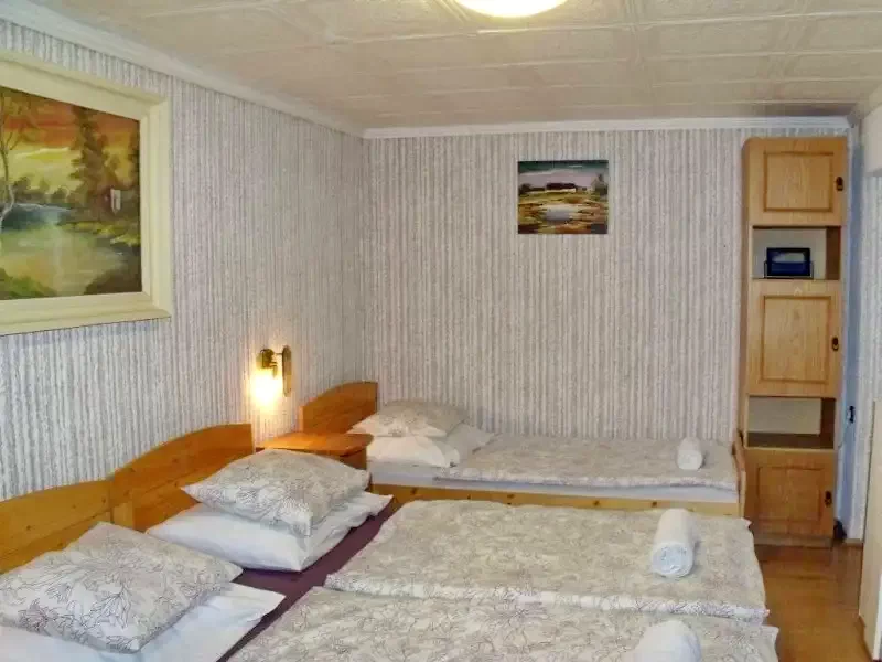 Gyula Szállás | Üdülőfalu (K0013-43) A kép szerzői jogvédelem alatt állhat. Javasolt a kapcsolatfelvétel a jog tulajdonossal.