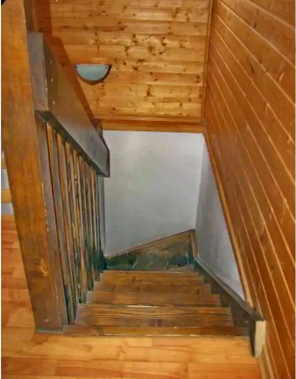 Harghita-Băi Cazare | Cabană (K0383-7) Imaginea poate fi supusă drepturilor de autor. Se recomandă contactarea titularului drepturilor.