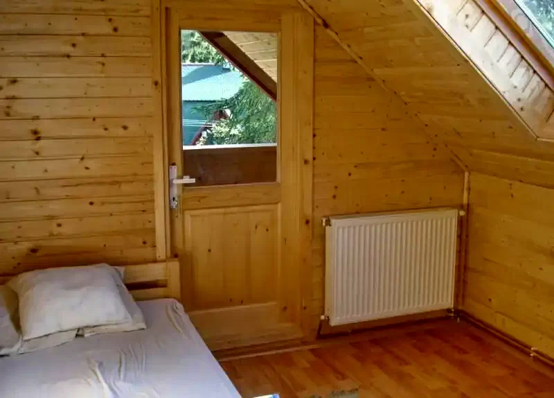 Harghita-Băi Cazare | Sat de vacanță (K0383-13) Imaginea poate fi supusă drepturilor de autor. Se recomandă contactarea titularului drepturilor.