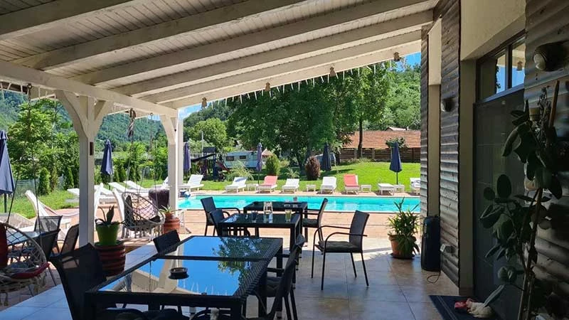 Felsőpián Szállás | Motel (K1551-2) A kép szerzői jogvédelem alatt állhat. Javasolt a kapcsolatfelvétel a jog tulajdonossal.