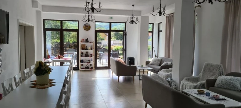 Pianu de Sus Cazare | Motel (K1551-3) Imaginea poate fi supusă drepturilor de autor. Se recomandă contactarea titularului drepturilor.