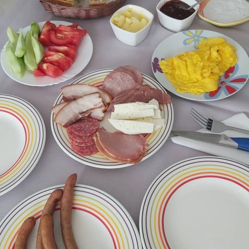 Pianu de Sus Cazare | Motel (K1551-22) Imaginea poate fi supusă drepturilor de autor. Se recomandă contactarea titularului drepturilor.