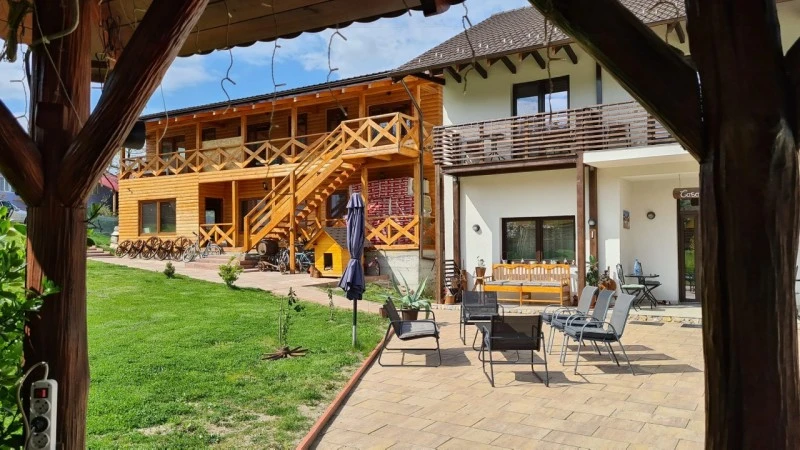 Pianu de Sus Cazare | Motel (K1551-45) Imaginea poate fi supusă drepturilor de autor. Se recomandă contactarea titularului drepturilor.