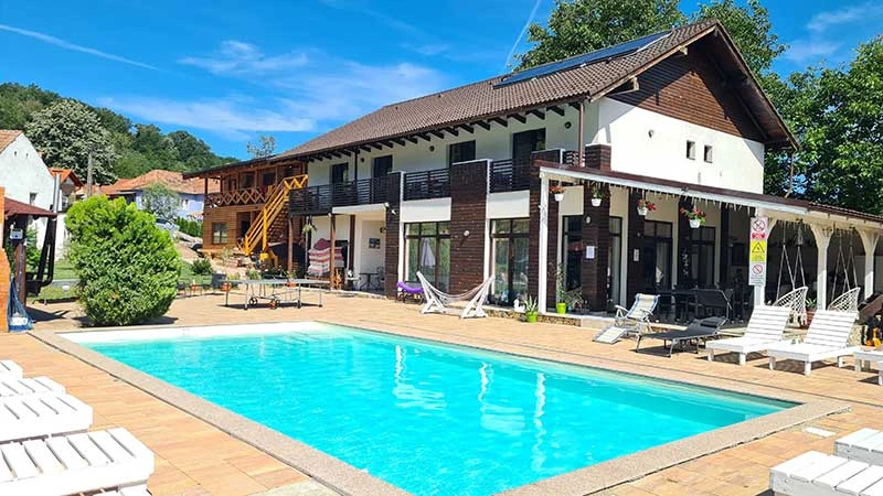 Pianu de Sus Cazare | Motel (K1551-51) Imaginea poate fi supusă drepturilor de autor. Se recomandă contactarea titularului drepturilor.