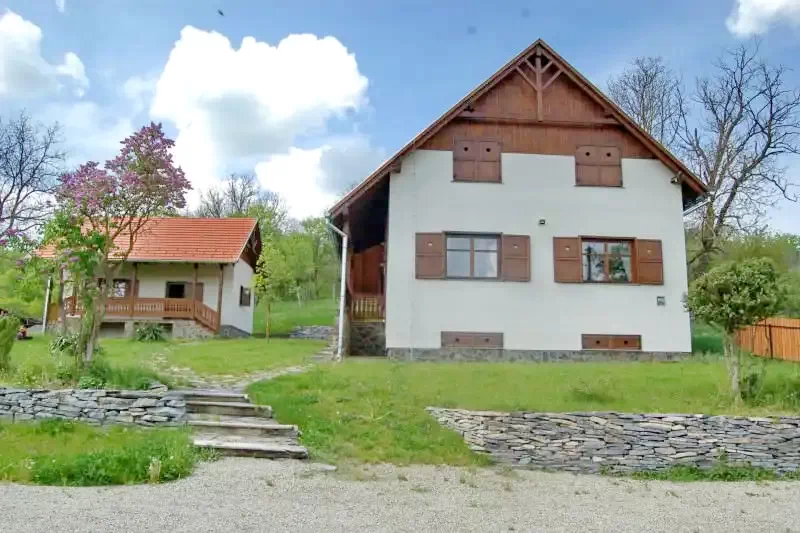 Székelyderzs Szállás | Kulcsosház / Turisztikai faház (K0600-27) A kép szerzői jogvédelem alatt állhat. Javasolt a kapcsolatfelvétel a jog tulajdonossal.