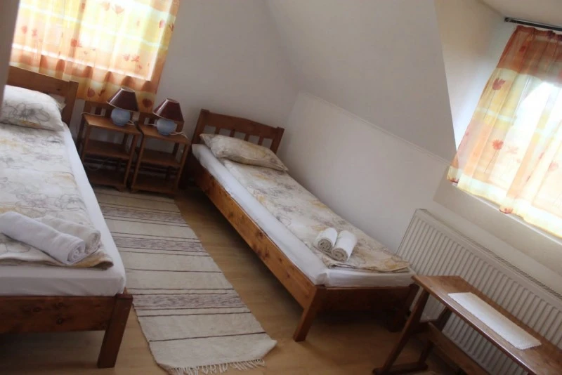 Chibed Cazare | Hotel**** (K1570-15) Imaginea poate fi supusă drepturilor de autor. Se recomandă contactarea titularului drepturilor.