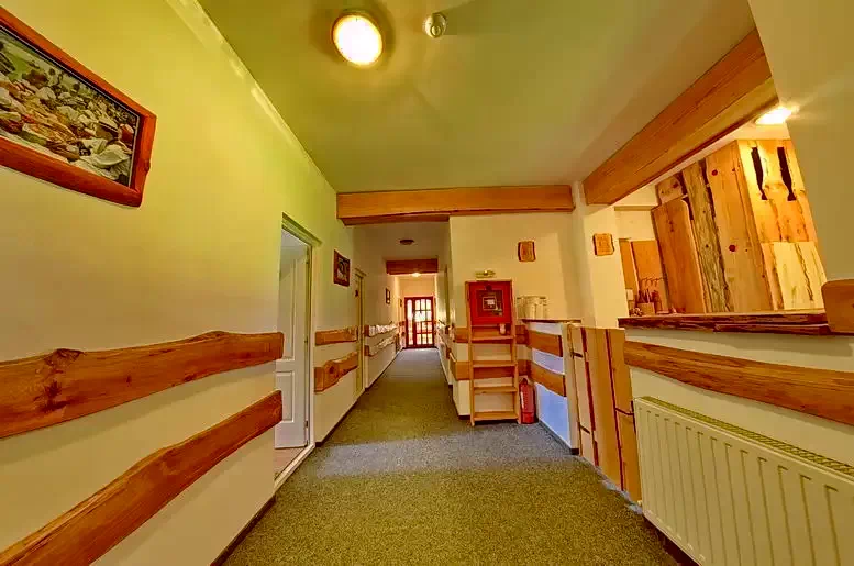 Lunca de Jos Cazare | Motel (K0807-15) Imaginea poate fi supusă drepturilor de autor. Se recomandă contactarea titularului drepturilor.