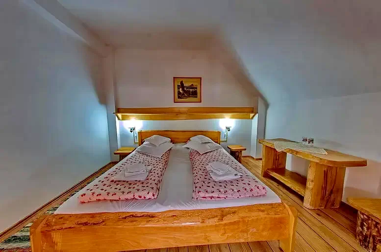 Gyimesközéplok Szállás | Motel (K0807-28) A kép szerzői jogvédelem alatt állhat. Javasolt a kapcsolatfelvétel a jog tulajdonossal.