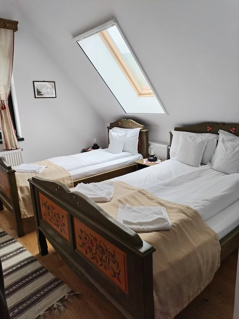 Rimetea Cazare | Pensiune (K1438-54) Imaginea poate fi supusă drepturilor de autor. Se recomandă contactarea titularului drepturilor. Rimetea Cazare | Pensiune (K1438-54) Imaginea poate fi supusă drepturilor de autor. Se recomandă contactarea titularului drepturilor.