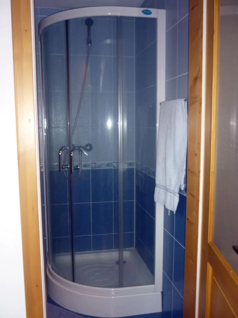 Csíkcsicsó Szállás | Üdülőfalu (K0270-7) A kép szerzői jogvédelem alatt állhat. Javasolt a kapcsolatfelvétel a jog tulajdonossal.