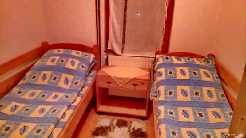 Harghita-Băi Cazare | Sat de vacanță (K0382-7) Imaginea poate fi supusă drepturilor de autor. Se recomandă contactarea titularului drepturilor.