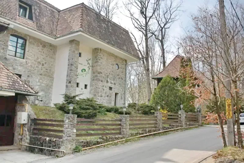 Szováta Szállás | Hotel** (K0023-29) A kép szerzői jogvédelem alatt állhat. Javasolt a kapcsolatfelvétel a jog tulajdonossal. Szováta Szállás | Hotel** (K0023-29) A kép szerzői jogvédelem alatt állhat. Javasolt a kapcsolatfelvétel a jog tulajdonossal.