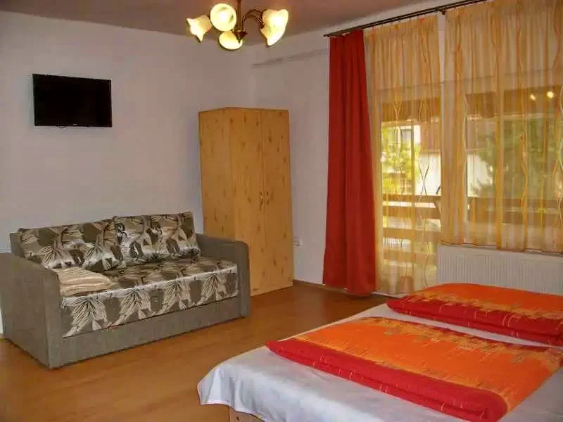 Mișcolț Cazare | Hotel**** (K0863-16) Imaginea poate fi supusă drepturilor de autor. Se recomandă contactarea titularului drepturilor.