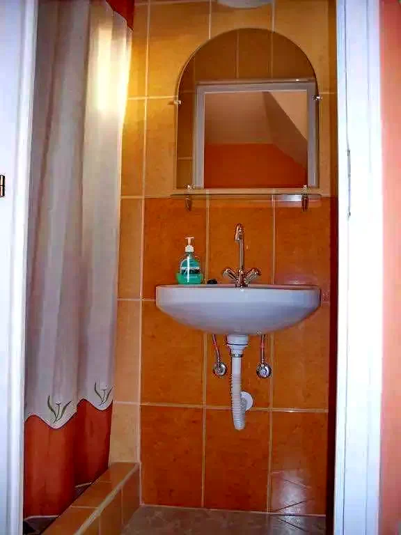 Mișcolț Cazare | Hotel**** (K0862-2) Imaginea poate fi supusă drepturilor de autor. Se recomandă contactarea titularului drepturilor.