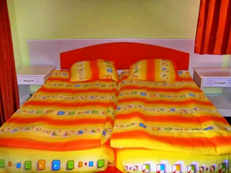 Szováta Szállás | Panzió (K0024-19) A kép szerzői jogvédelem alatt állhat. Javasolt a kapcsolatfelvétel a jog tulajdonossal. Szováta Szállás | Panzió (K0024-19) A kép szerzői jogvédelem alatt állhat. Javasolt a kapcsolatfelvétel a jog tulajdonossal.