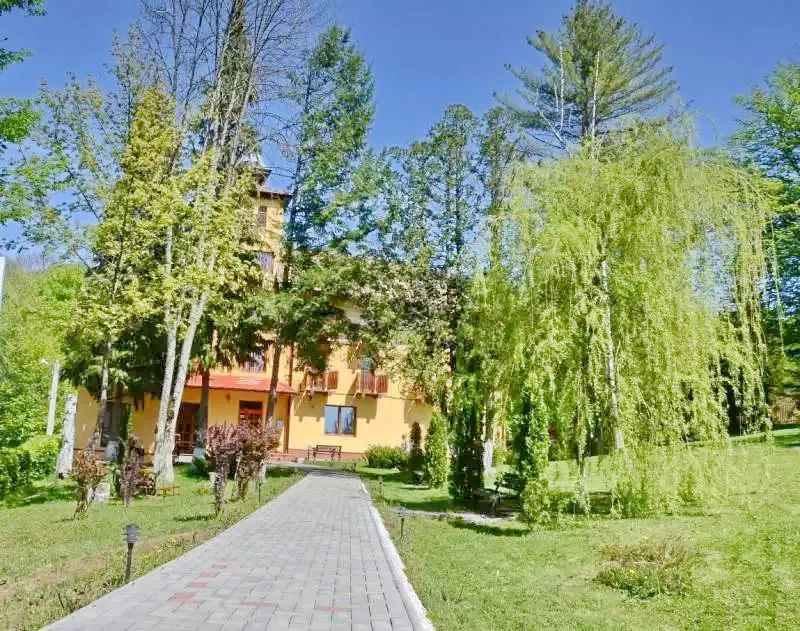 Szállás Sovata - Vila Parc*** | Szováta - Parc Villa***. A kép szerzői jogvédelem alatt állhat. Javasolt a kapcsolatfelvétel a jog tulajdonossal.