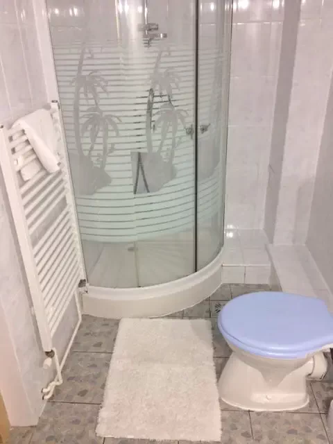 Sovata Cazare | Hotel**** (K0096-3) Imaginea poate fi supusă drepturilor de autor. Se recomandă contactarea titularului drepturilor.