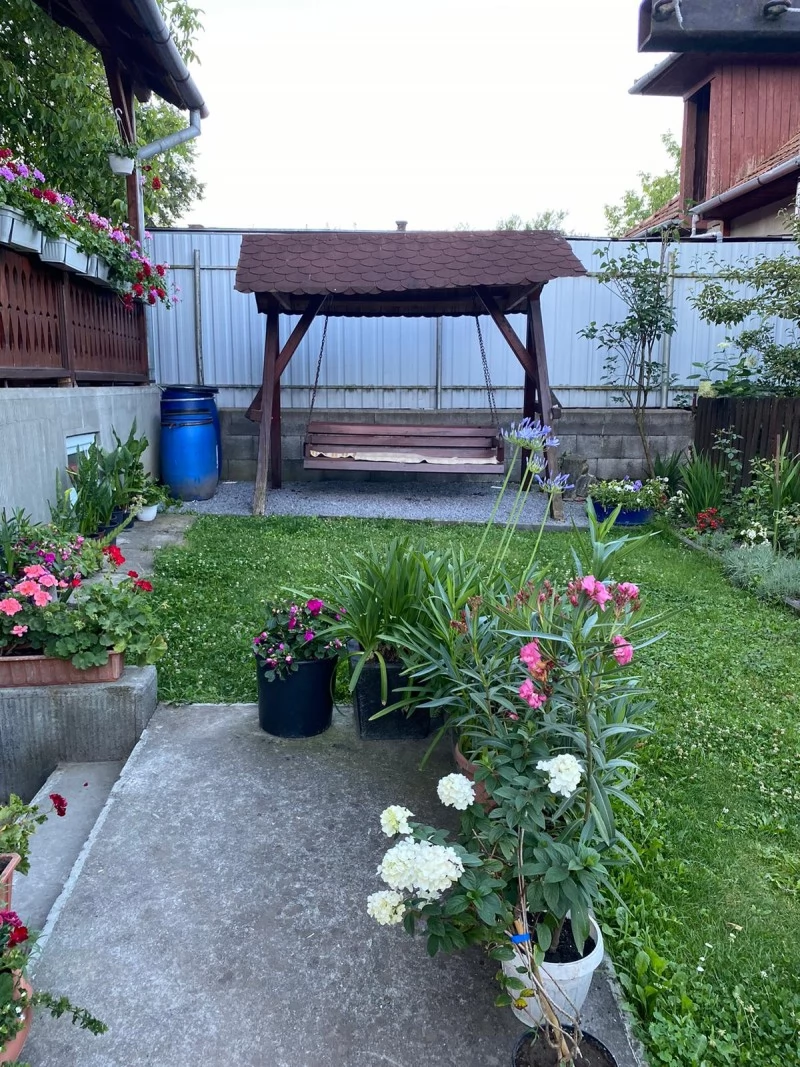 Sovata Cazare | Bungalow (K0097-18) Imaginea poate fi supusă drepturilor de autor. Se recomandă contactarea titularului drepturilor.