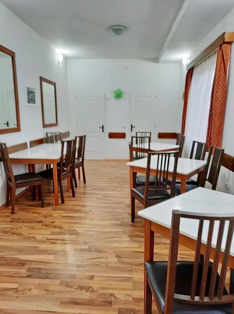 Sovata Cazare | Camping / Popas turistic (K0149-2) Imaginea poate fi supusă drepturilor de autor. Se recomandă contactarea titularului drepturilor.