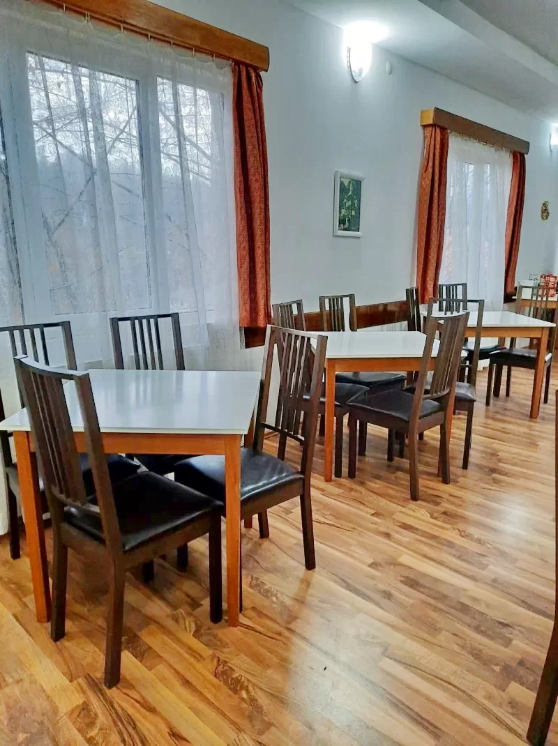 Sovata Cazare | Camping / Popas turistic (K0149-4) Imaginea poate fi supusă drepturilor de autor. Se recomandă contactarea titularului drepturilor.