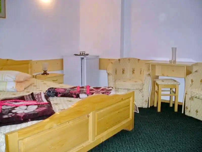 Sovata Cazare | Vila (K0149-26) Imaginea poate fi supusă drepturilor de autor. Se recomandă contactarea titularului drepturilor. Sovata Cazare | Vila (K0149-26) Imaginea poate fi supusă drepturilor de autor. Se recomandă contactarea titularului drepturilor.