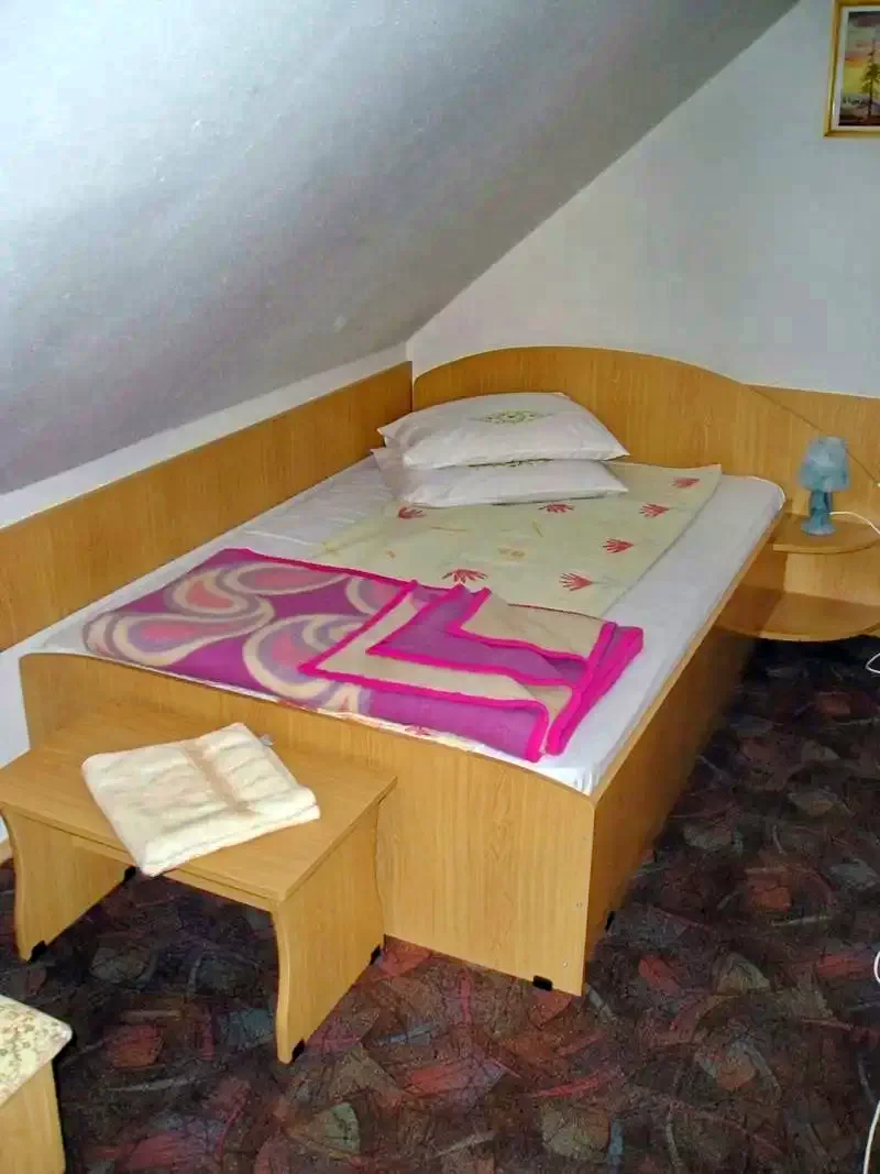 Sovata Cazare | Camping / Popas turistic (K0149-34) Imaginea poate fi supusă drepturilor de autor. Se recomandă contactarea titularului drepturilor.