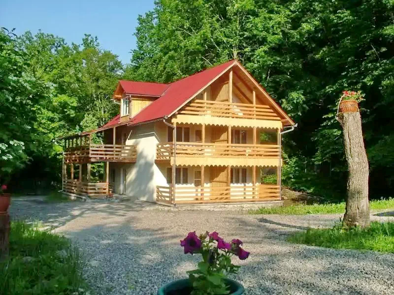 Sovata Cazare | Cabană (K0157-22) Imaginea poate fi supusă drepturilor de autor. Se recomandă contactarea titularului drepturilor.