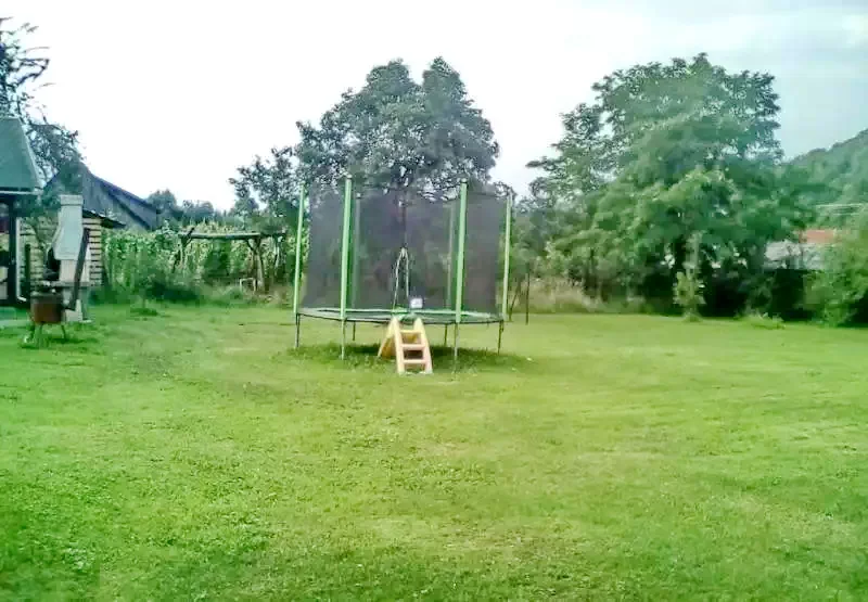 Szováta Szállás | Motel (K0164-32) A kép szerzői jogvédelem alatt állhat. Javasolt a kapcsolatfelvétel a jog tulajdonossal.