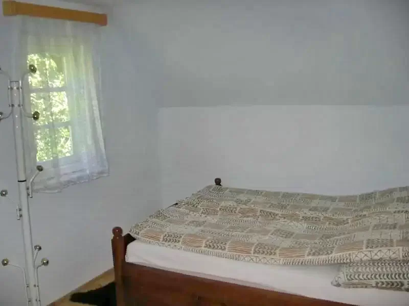 Sovata Cazare | Sat de vacanță (K0210-15) Imaginea poate fi supusă drepturilor de autor. Se recomandă contactarea titularului drepturilor.