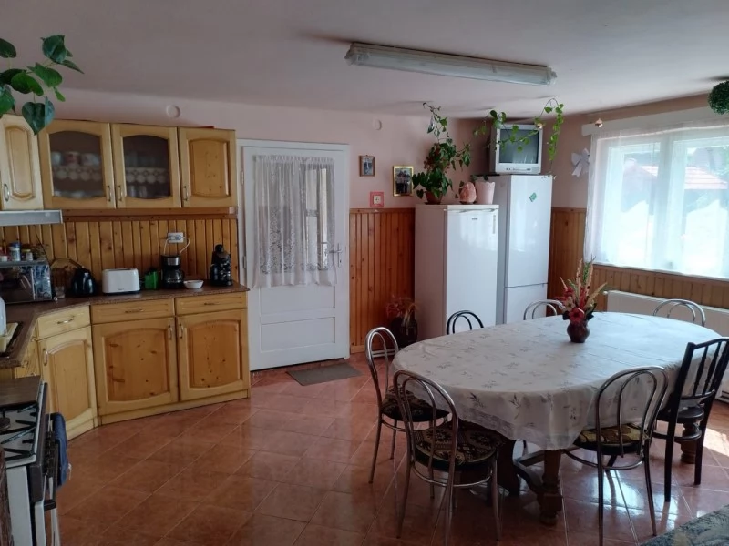 Sovata Cazare | Sat de vacanță (K0243-2) Imaginea poate fi supusă drepturilor de autor. Se recomandă contactarea titularului drepturilor.