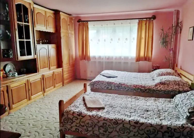 Szováta Szállás | Üdülőfalu (K0243-13) A kép szerzői jogvédelem alatt állhat. Javasolt a kapcsolatfelvétel a jog tulajdonossal.