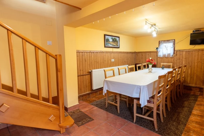 Forțeni Cazare | Motel (K0105-2) Imaginea poate fi supusă drepturilor de autor. Se recomandă contactarea titularului drepturilor.