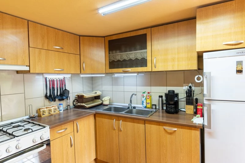 Farcád Szállás | Motel (K0105-3) A kép szerzői jogvédelem alatt állhat. Javasolt a kapcsolatfelvétel a jog tulajdonossal.